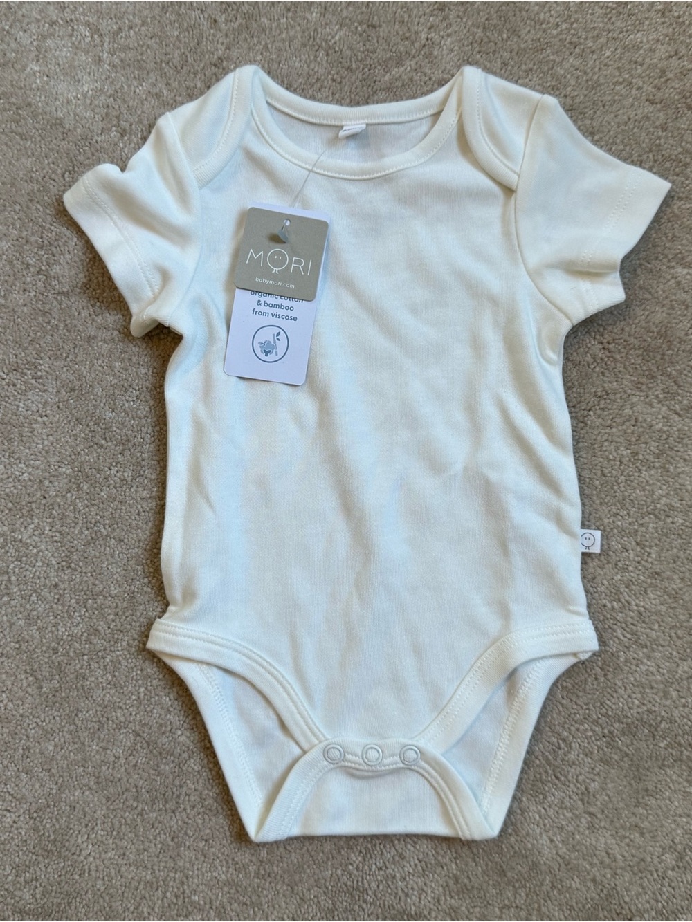 MORI Cream Short-Sleeve Cotton Baby Bodysuit